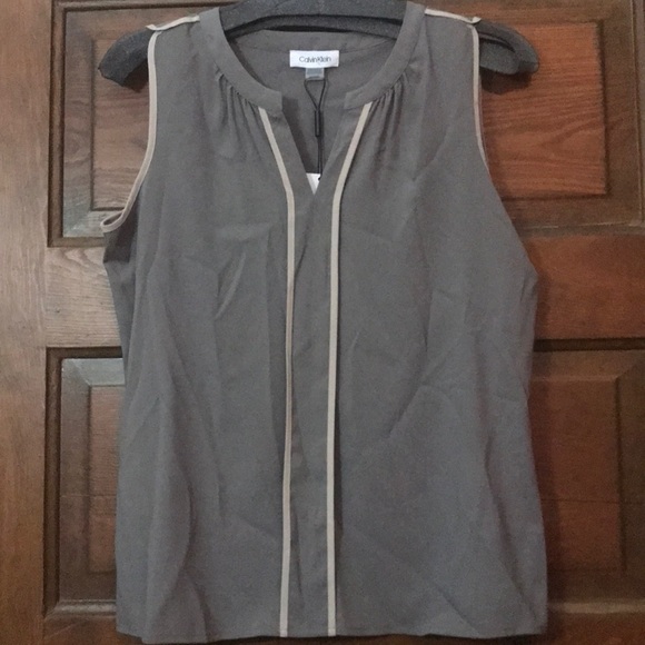 FINAL! Must go by 8/15 Calvin Klein blouse - Picture 1 of 2